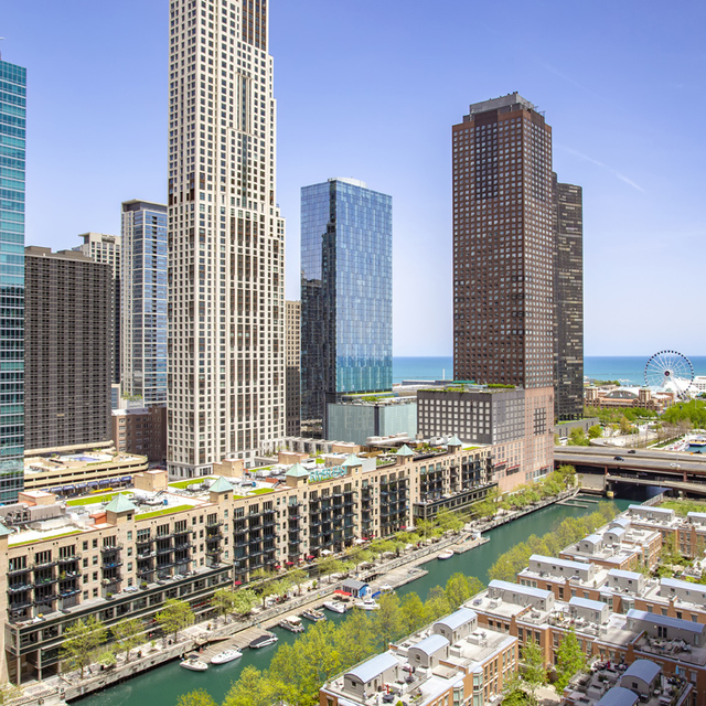 Apartments For Rent in Streeterville IL Cityfront Place